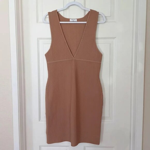 Babaton Sculpt Knit V Neck Mini Dress XL Camel NWOT - Picture 1 of 12
